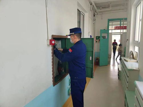 鐵西區(qū)消防救援大隊開展開學(xué)前校園消防安全檢查和宣傳活動
