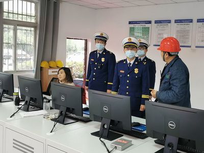 陽新消防開展危化企業(yè)消防安全專項(xiàng)檢查